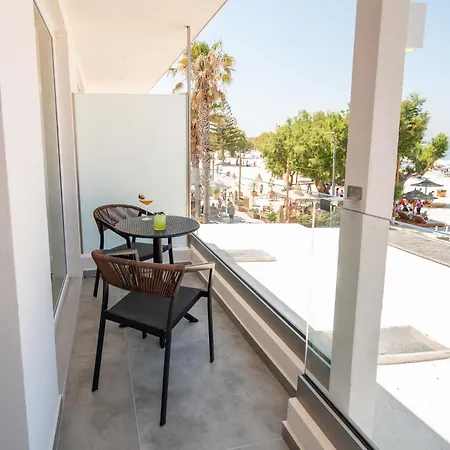 Panorama Seaside דירה